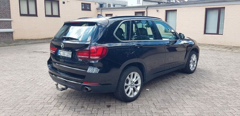 Schwarz Gebraucht 2015 BMW X5 SUV | 20.950 € (Fairer Preis) - Bild 1/4