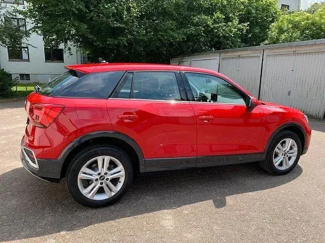 Gebraucht Audi Q2 150 PS (110 kW) 2024 Rot SUV