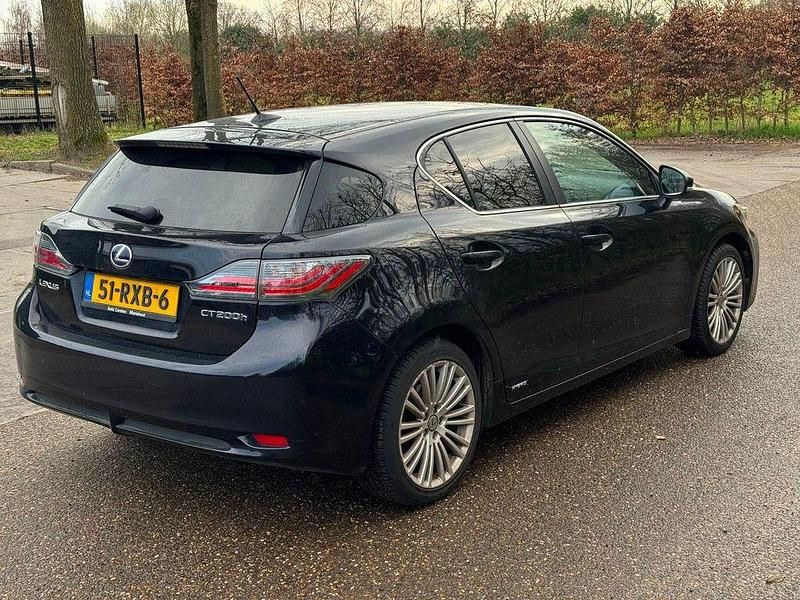 Gebraucht Lexus CT200h 99 PS (72 kW) 2011 Schwarz Limousine