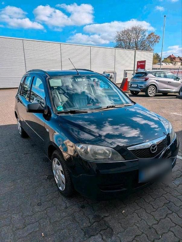 Gebraucht Mazda 2 70 PS (51 kW) 2004 Blau Kleinwagen