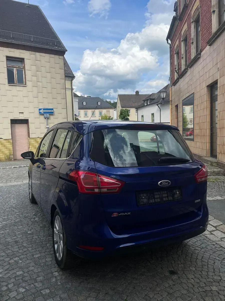 Gebraucht Ford B-MAX SYNC Edition 125 PS (91 kW) 2014 Blau Van / Kleinbus