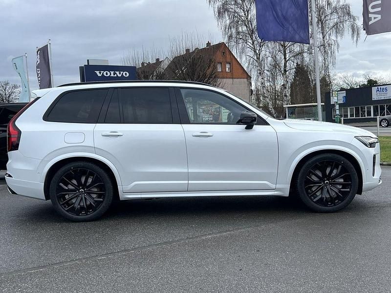 Neu Volvo XC90 Plus 455 PS (334 kW) 2026 Weiß SUV