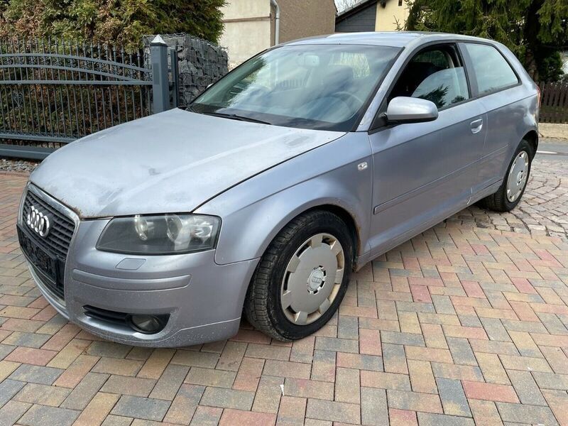 Gebraucht Audi A3 Ambiente 102 PS (75 kW) 2003 Silber Kleinwagen