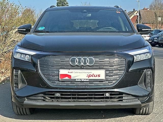 Gebraucht Audi Q4 e-tron Ambiente 150 kW (204 PS) 2023 Mythosschwarz metallic SUV