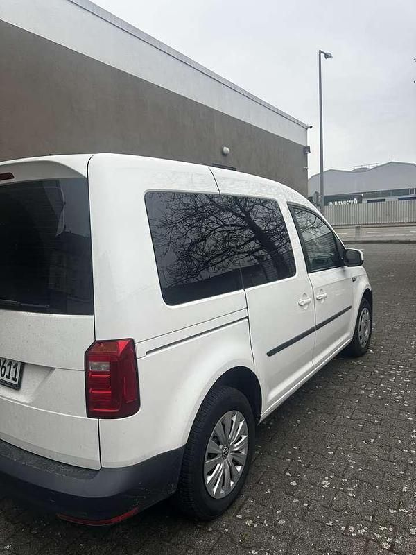 Gebraucht VW Caddy Family 102 PS (75 kW) 2017 Van / Kleinbus