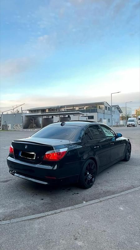 Brugt BMW 523 177 HK (130 kW) 2006 Sort Sedan