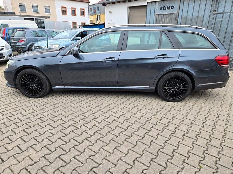 Gebraucht Mercedes E350 252 PS (185 kW) 2013 Grau Kombi
