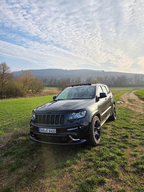 Schwarz Gebraucht 2012 Jeep Cherokee SRT SUV | 19.999 € - Bild 1/4