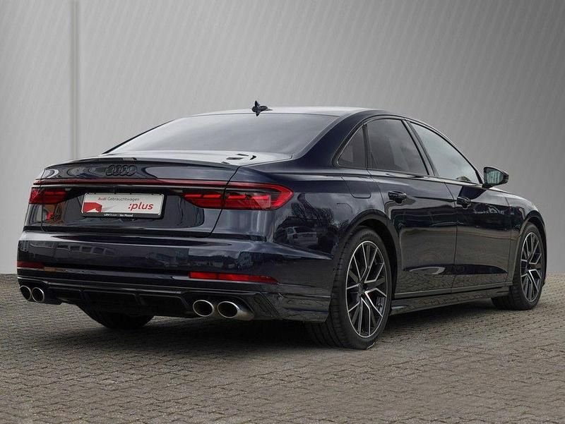 Gebraucht Audi S8 Ambiente 571 PS (419 kW) 2023 Firmamentblau metallic Limousine
