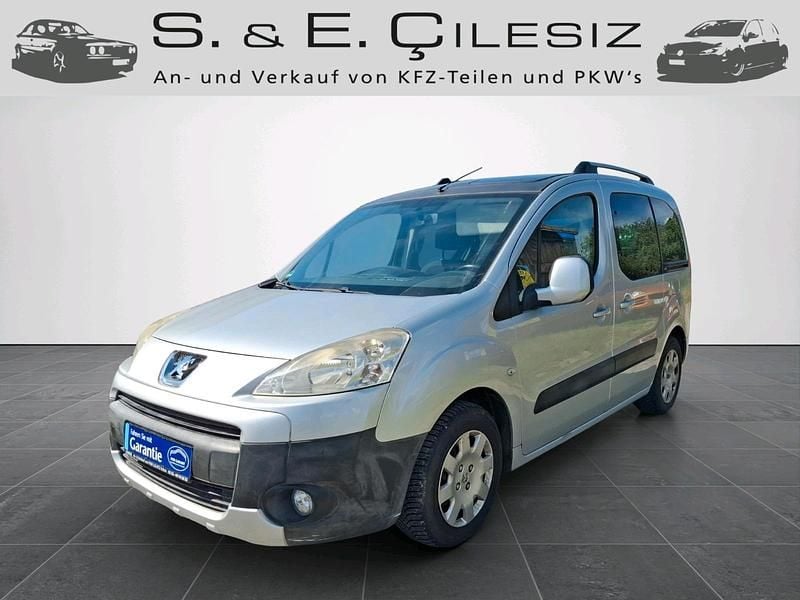Silber Gebraucht 2010 Peugeot Partner Tepee Family Van / Kleinbus | 3.499 € (Guter Preis) - Bild 1/4