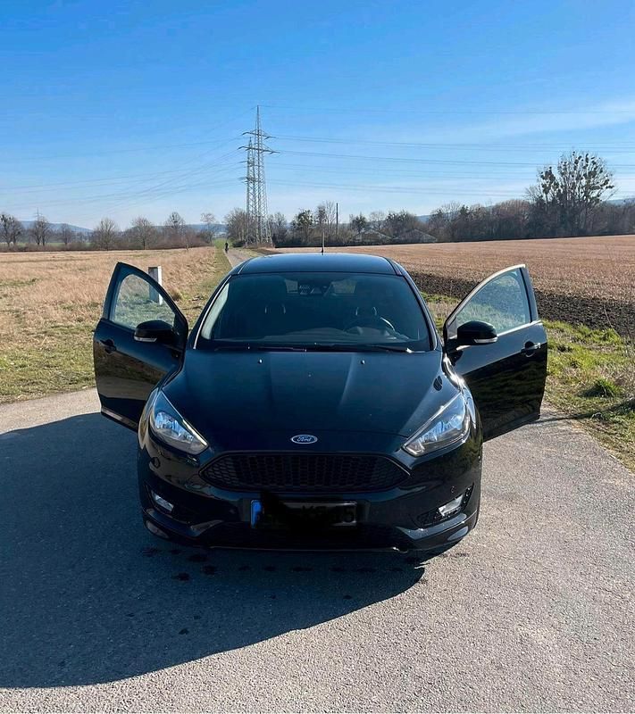Gebraucht Ford Focus ST 182 PS (133 kW) 2018 Schwarz Kombi