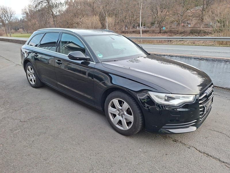 Gebraucht Audi A6 Ambiente 177 PS (130 kW) 2012 Schwarz Kombi