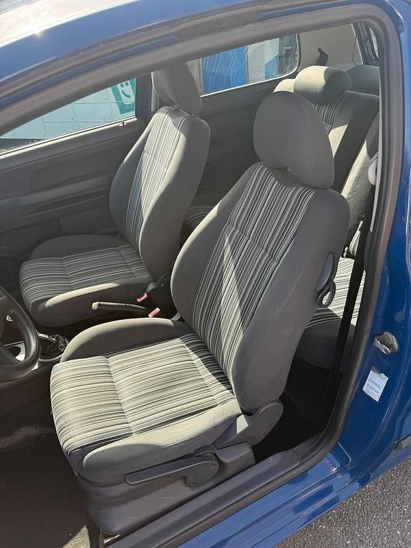 Gebraucht VW Fox 54 PS (39 kW) 2005 Blau Kleinwagen