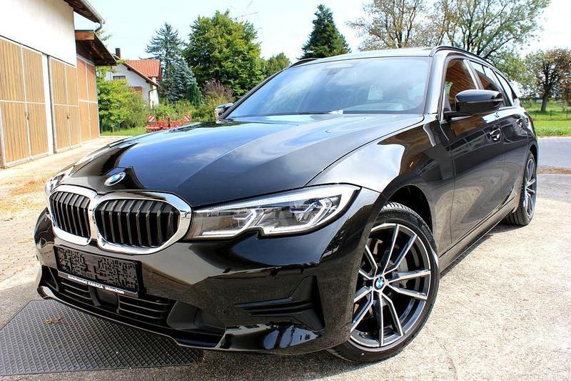 Individual citrinschwarz Gebraucht 2020 BMW 330 Kombi | 33.900 € (Fairer Preis) - Bild 1/4