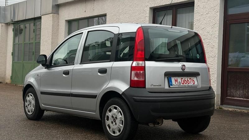 Gebraucht Fiat Panda 69 PS (50 kW) 2011 Grau Kleinwagen
