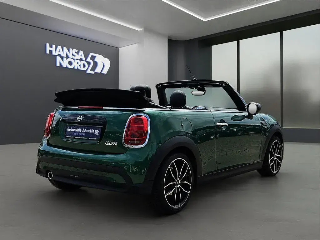Gebraucht Mini Cooper Cabriolet Classic 136 PS (100 kW) 2024 Grün / british racing green (metallic) Cabrio