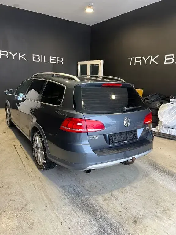 Gebraucht VW Passat Alltrack Basis 177 PS (130 kW) 2013 Grau Kombi