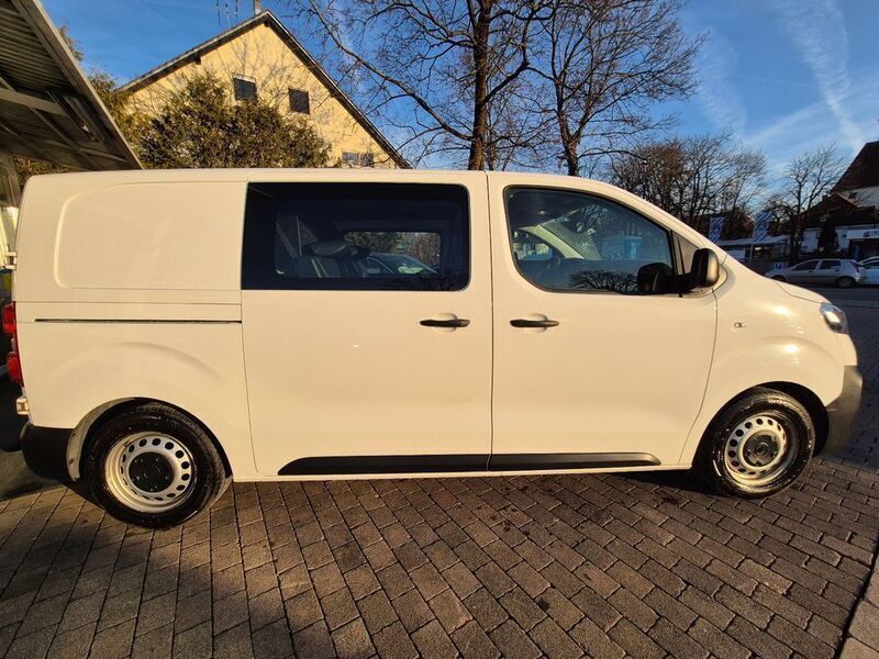 Gebraucht Opel Vivaro 120 PS (88 kW) 2020 Weiß Van / Kleinbus