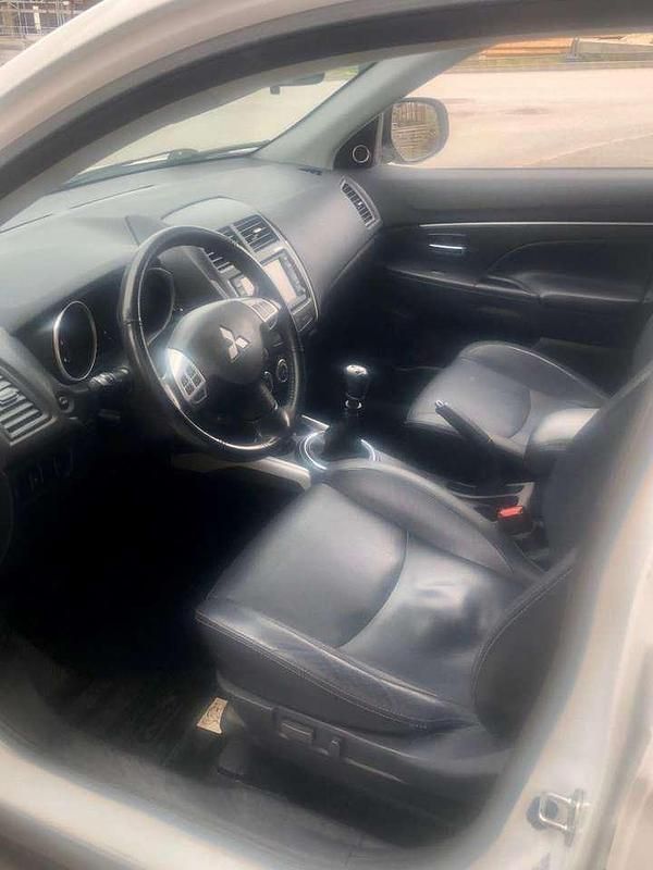 Gebraucht Mitsubishi ASX Inform 116 PS (85 kW) 2011 Weiß SUV