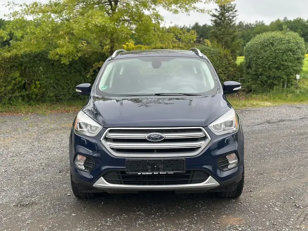 Usado Ford Kuga Cool & Connect 150 HP (110 kW) 2017 Azul SUV