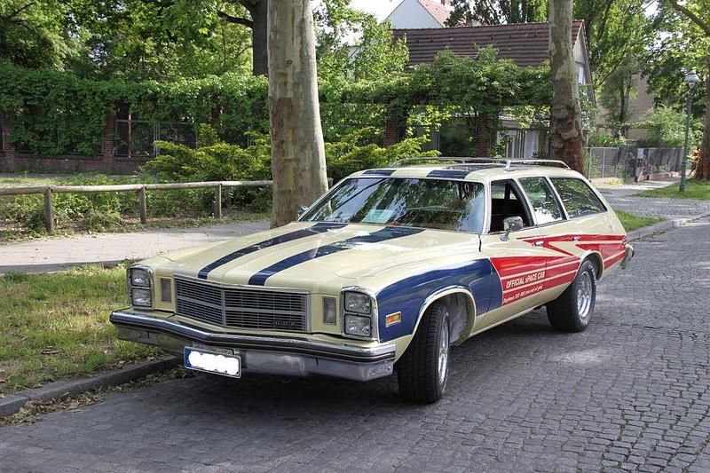 Gelb Gebraucht 1977 Buick Century Kombi | 22.999 € - Bild 1/4