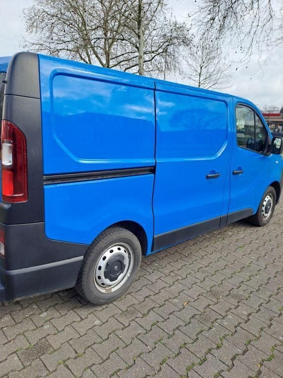 Gebraucht Opel Vivaro 120 PS (88 kW) 2018 Blau Van / Kleinbus