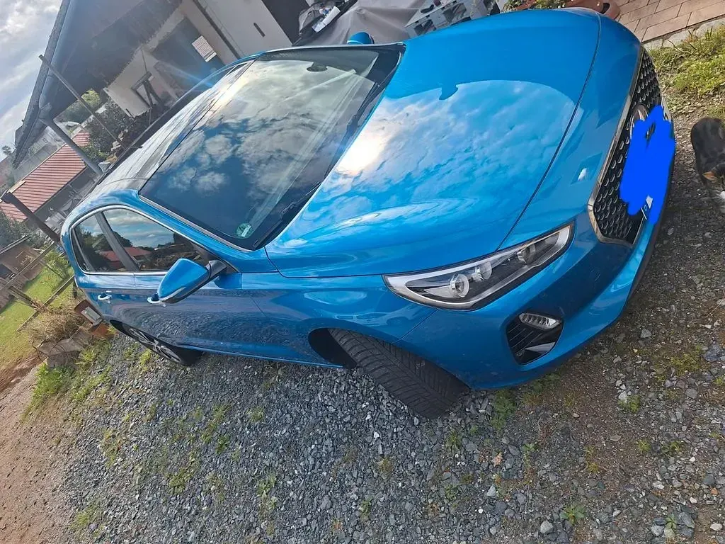Gebraucht Hyundai i30 Premium 140 PS (102 kW) 2018 Blau Limousine