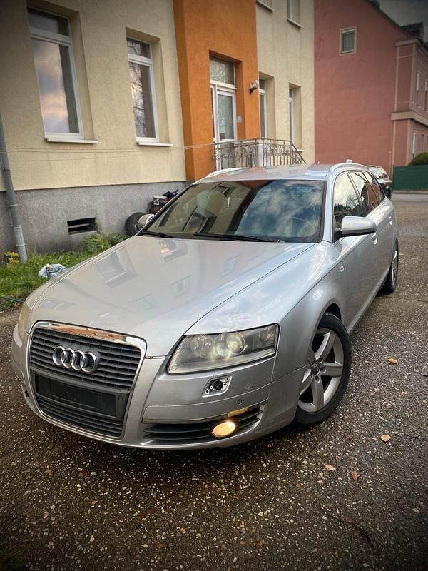 Silber Gebraucht 2006 Audi A6 Kombi | 2.300 € (Superpreis) - Bild 1/4