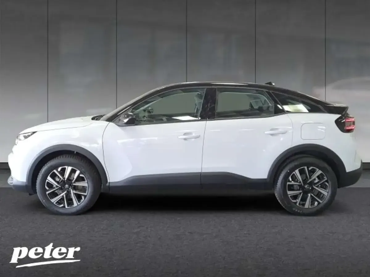 Neu Citroën C4 145 PS (106 kW) 2026 Met. okenit weiß SUV