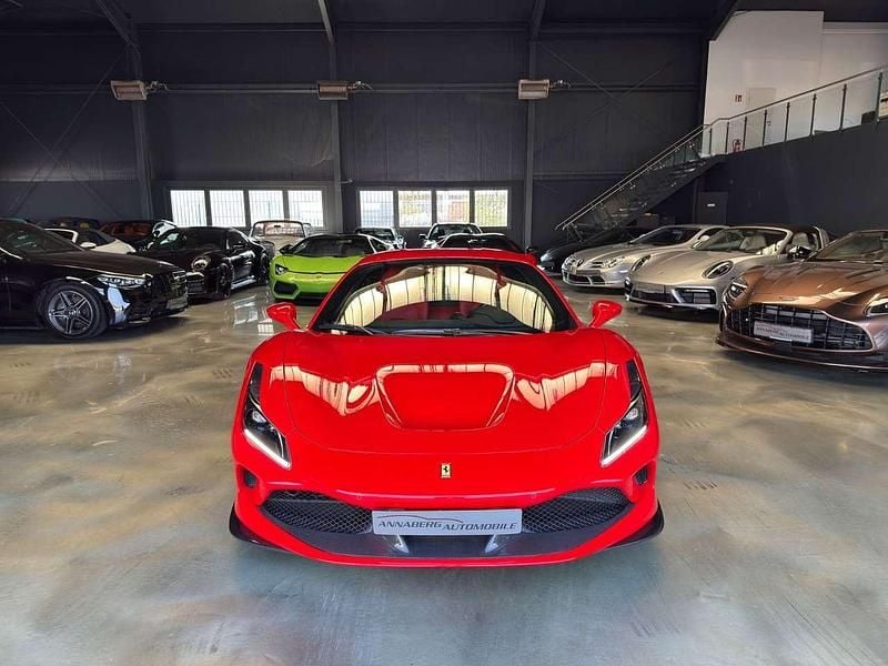 Second-hand Ferrari F8 721 CP (530 kW) 2021 Roșu Coupe
