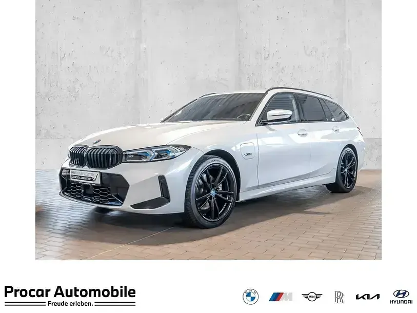 Używany BMW 330e M Sport 292 KM (214 kW) 2023 Kombi