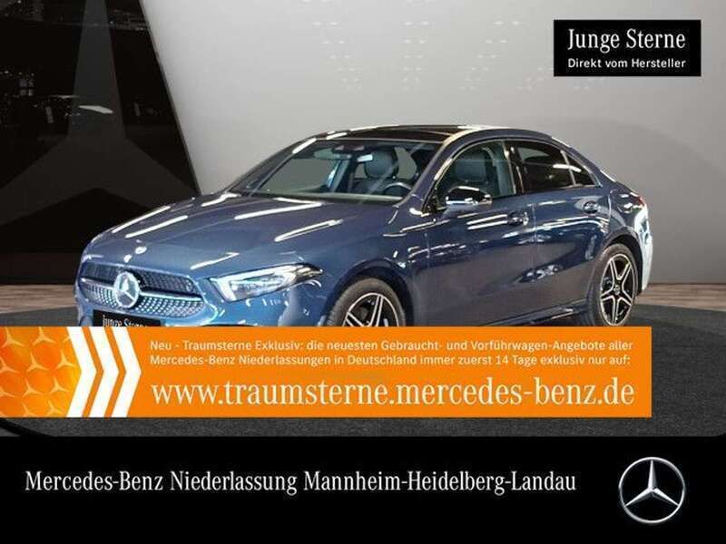 Blau Gebraucht 2021 Mercedes A250 AMG Limousine | 29.890 € (Etwas zu teuer) - Bild 1/3