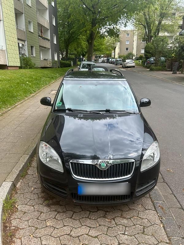 Schwarz Gebraucht 2008 Skoda Fabia Kombi | 1.200 € - Bild 1/4