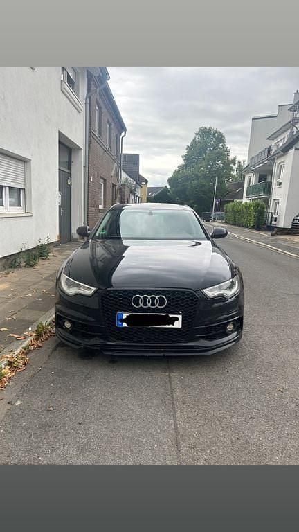 Schwarz Gebraucht 2012 Audi A6 Ambiente Limousine | 8.490 € (Superpreis) - Bild 1/4