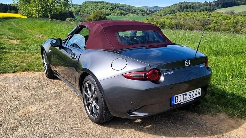Second-hand Mazda MX5 160 CP (117 kW) 2018 Gri Cabrio