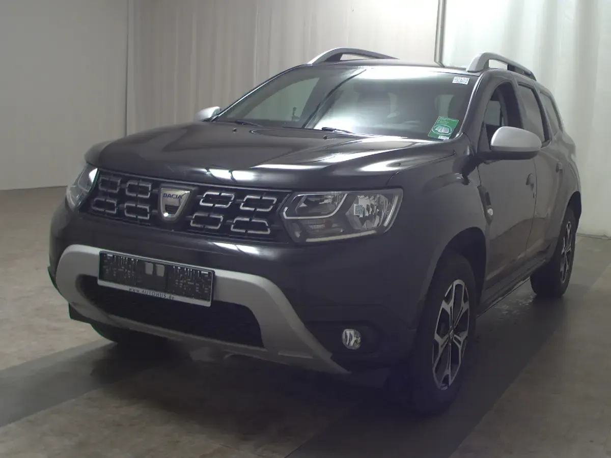 Gebraucht Dacia Duster 114 PS (83 kW) 2021 Schwarz SUV