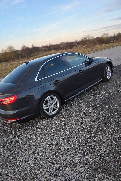 Gebraucht Audi A4 S-Line 190 PS (139 kW) 2016 Grau Limousine