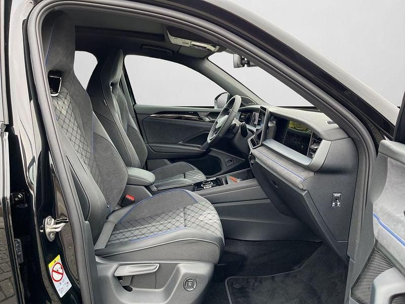 Gebraucht VW Tayron R-line 193 PS (141 kW) 2026 Schwarz SUV