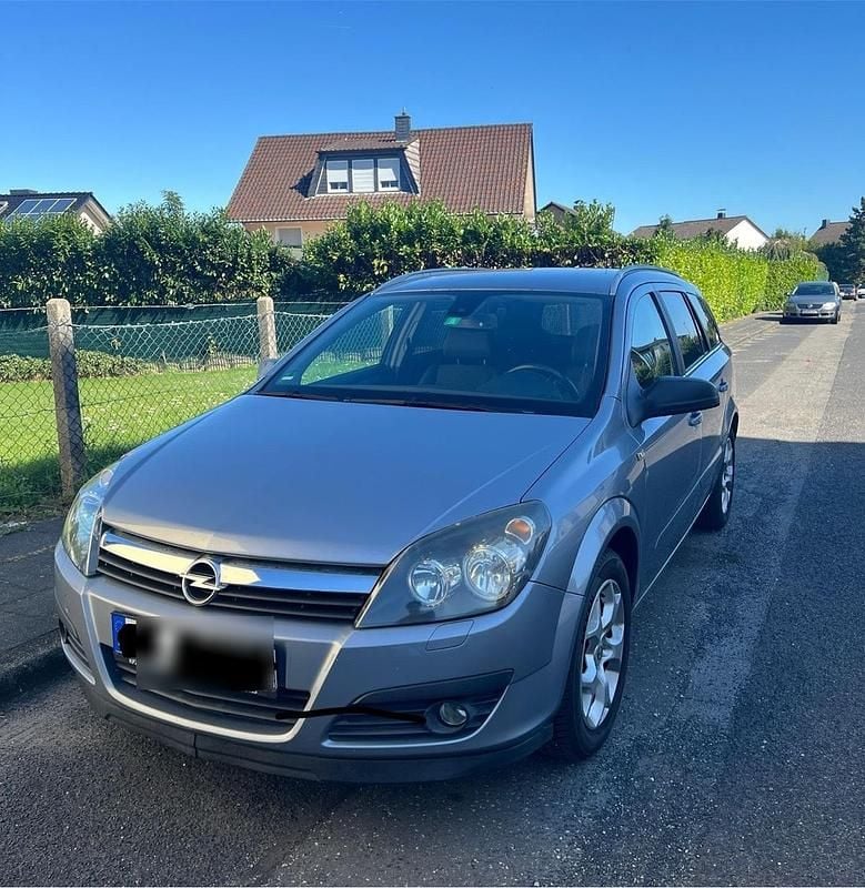 Grau Gebraucht 2006 Opel Astra Kombi | 1.500 € (Guter Preis) - Bild 1/4
