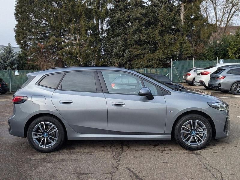 Gebraucht BMW 230 M Sport 326 PS (239 kW) 2024 Skyscraper grau Kombi