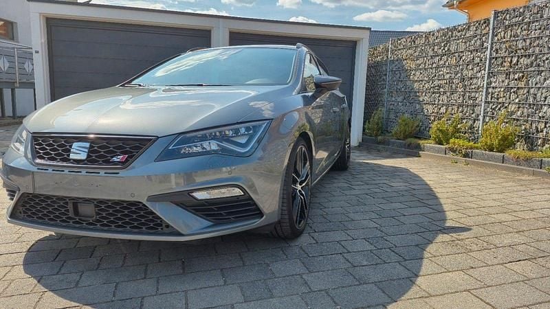 Gebraucht Seat Leon 4Drive 300 PS (220 kW) 2017 Grau Kombi