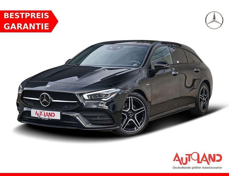 Schwarz Gebraucht 2022 Mercedes CLA220 AMG line Limousine | 33.950 € (Fairer Preis) - Bild 1/4