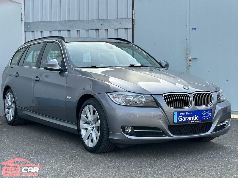 Gebraucht BMW 320 170 PS (125 kW) 2011 Grau Kombi