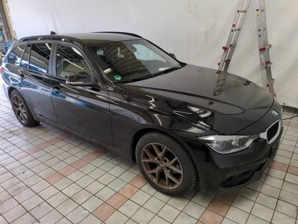 Gebraucht BMW 316 Advantage 116 PS (85 kW) 2017 Schwarz Kombi