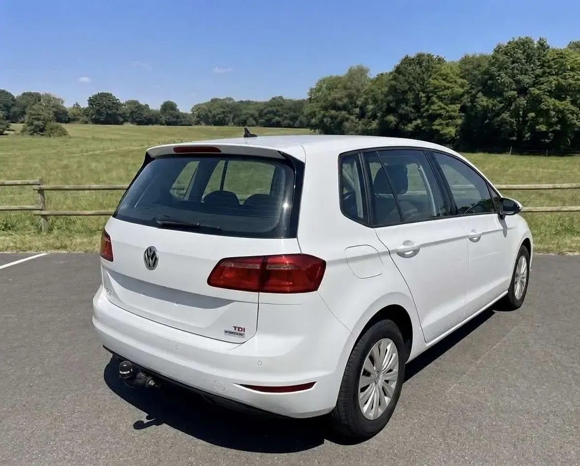 Gebraucht VW Golf VII Comfortline 116 PS (85 kW) 2017 Weiß Kombi
