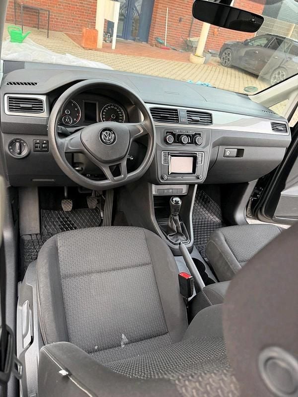 Gebraucht VW Caddy 136 PS (100 kW) 2016 Grau Van / Kleinbus