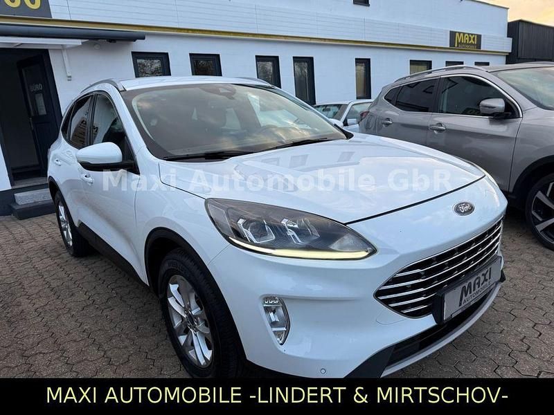 Weiß Gebraucht 2022 Ford Kuga Titanium SUV | 16.690 € (Fairer Preis) - Bild 1/4
