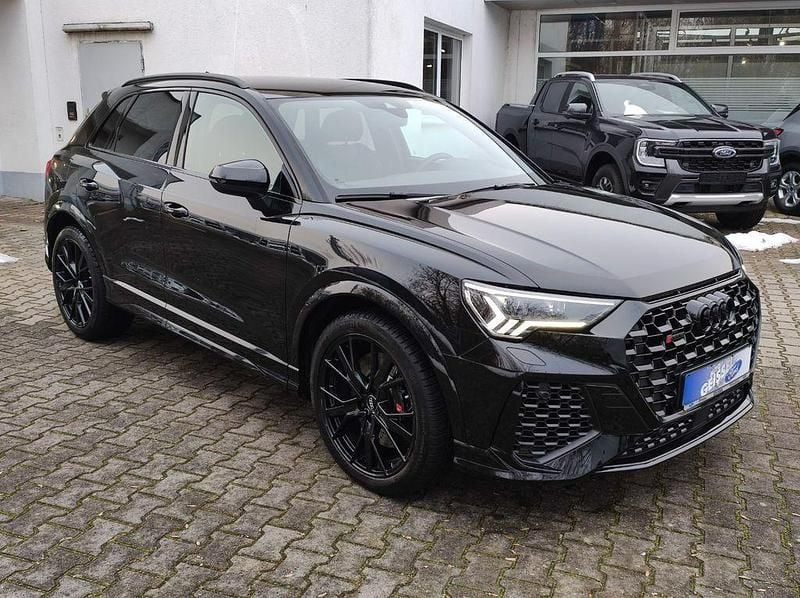 Gebraucht Audi RS Q3 Ambiente 400 PS (294 kW) 2023 Schwarz SUV