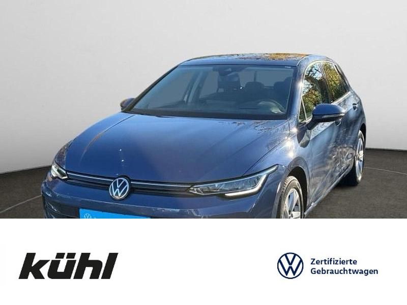 Gebraucht VW Golf VIII Life 116 PS (85 kW) 2025 Limousine