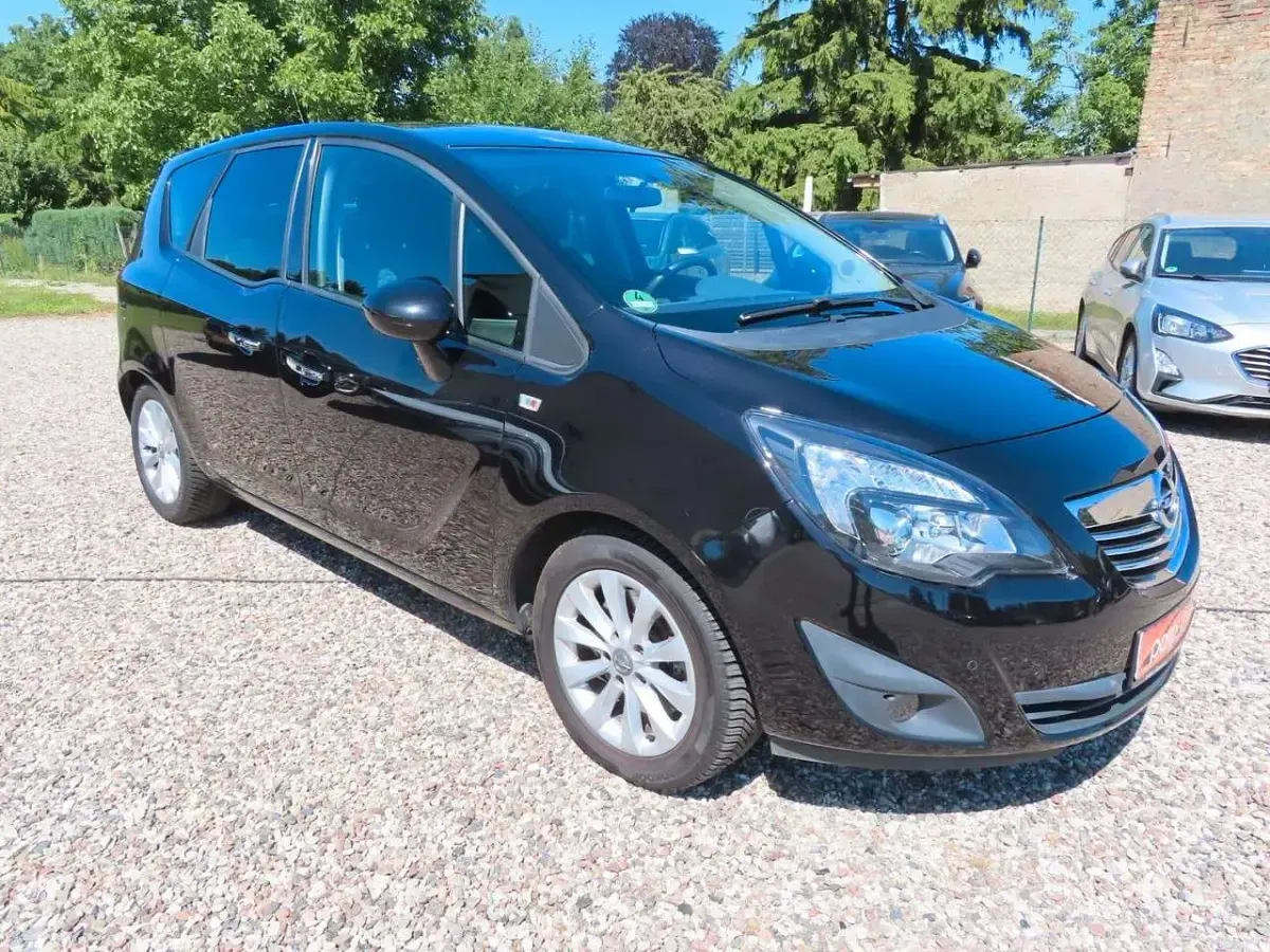 Gebraucht Opel Meriva 101 PS (74 kW) 2010 Saphirschwarz mineraleffekt Van / Kleinbus